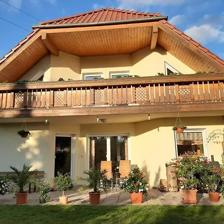 FeWo Hohen Neuendorf bei Berlin mit Sauna und Fuß-SPA Exterior foto