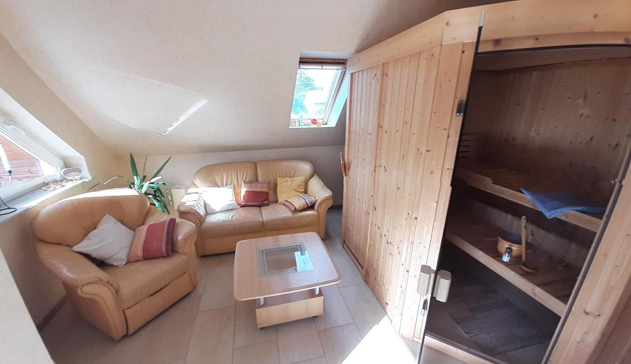 Bei Berlin Mit Sauna Und Fuß-spa * Hohen Neuendorf